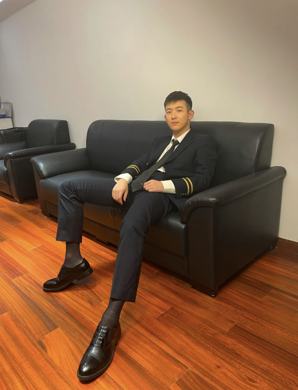 空少职业装穿习惯了,其他衣服穿在身上反而有些不自在了#时尚穿搭