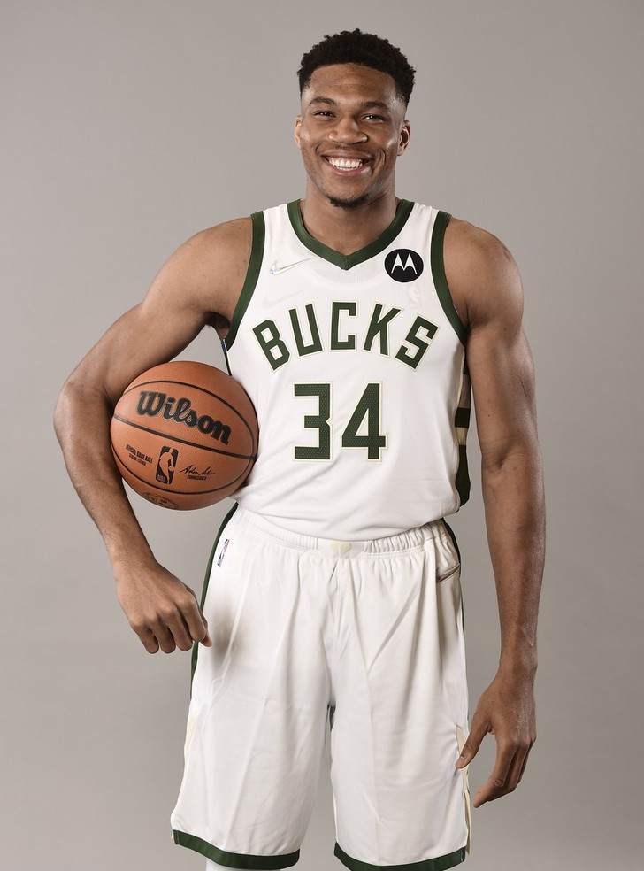 扬尼斯·阿德托昆博