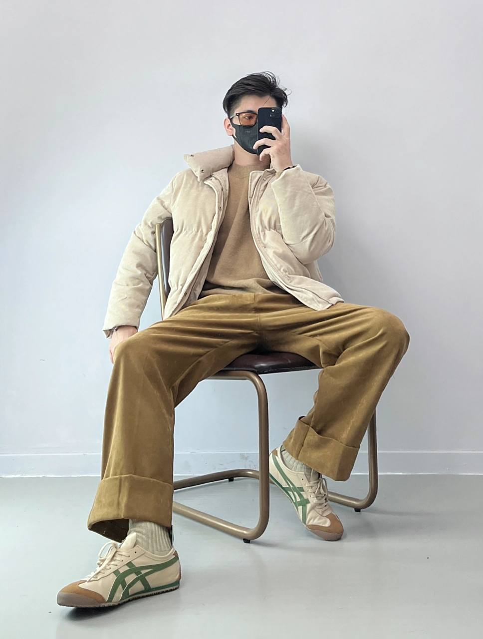 秋冬穿搭棕色日系复古氛围感搭配 卡其色棉服77棕色毛衣77棕色