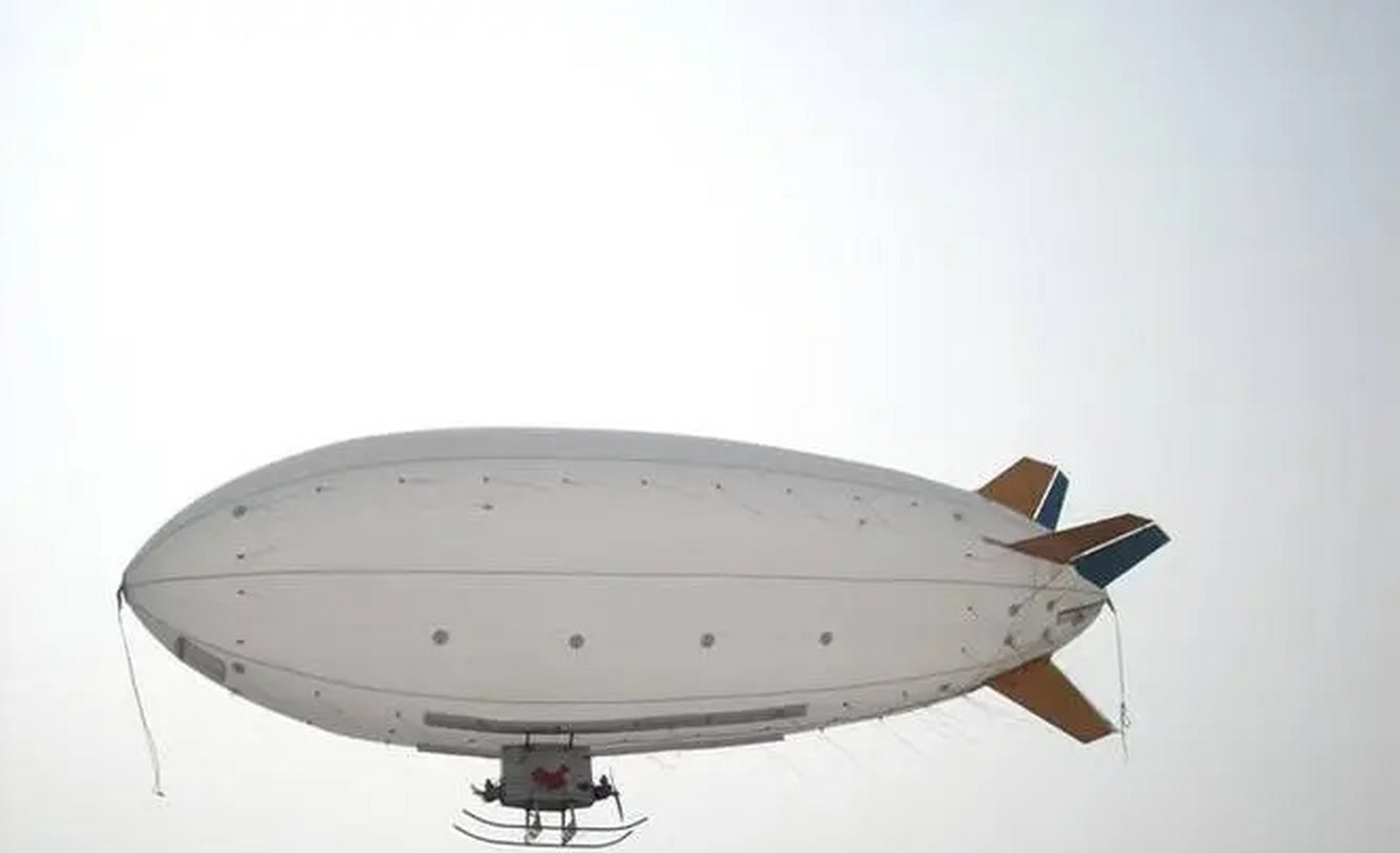 这次的中国民用飞艇因不可抗拒因素误飞到美国,说说民用飞艇的历史