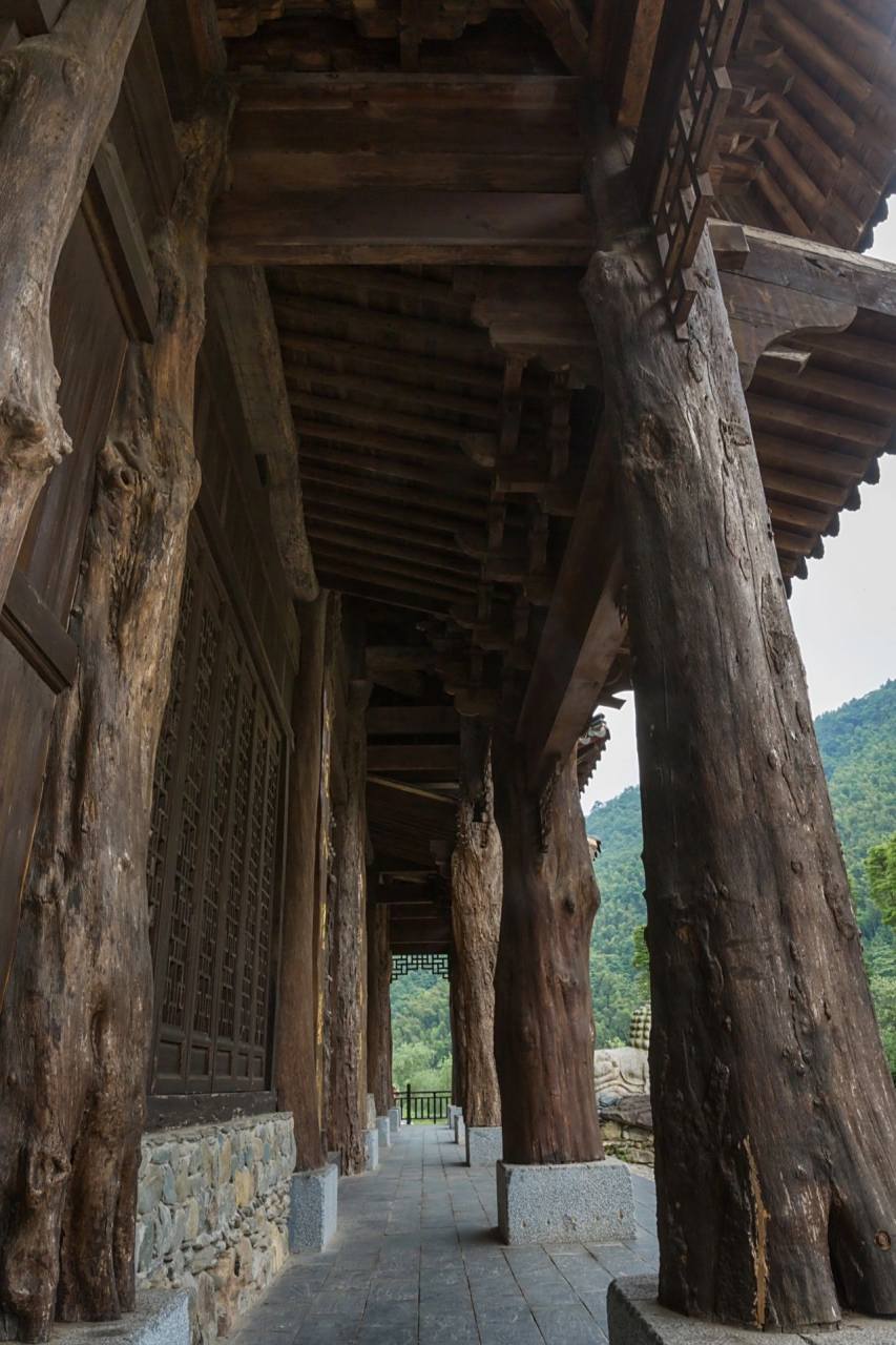 长沙山中古寺,纯木榫卯结构山门令人惊叹  寺庙是浏阳的宝盖寺,在长沙