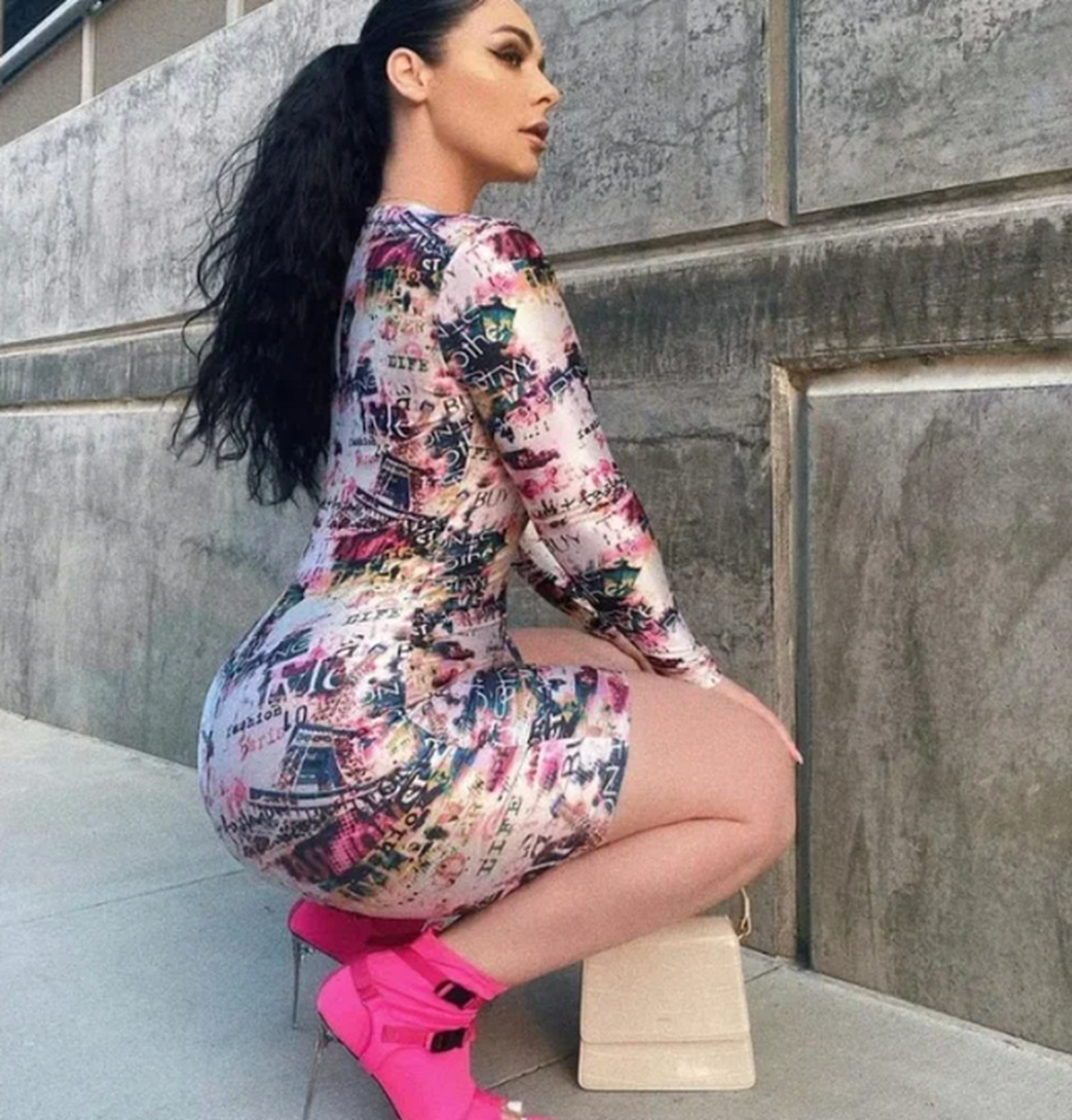 维多利亚61凯出生于匈牙利,她在德国城市凯塞尔度过了童年和青年