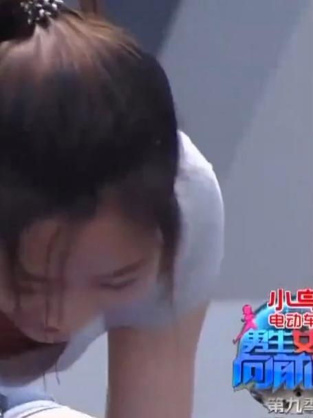 美女大学生闯关,个个长相甜美身材超棒,短裤下长腿太诱人