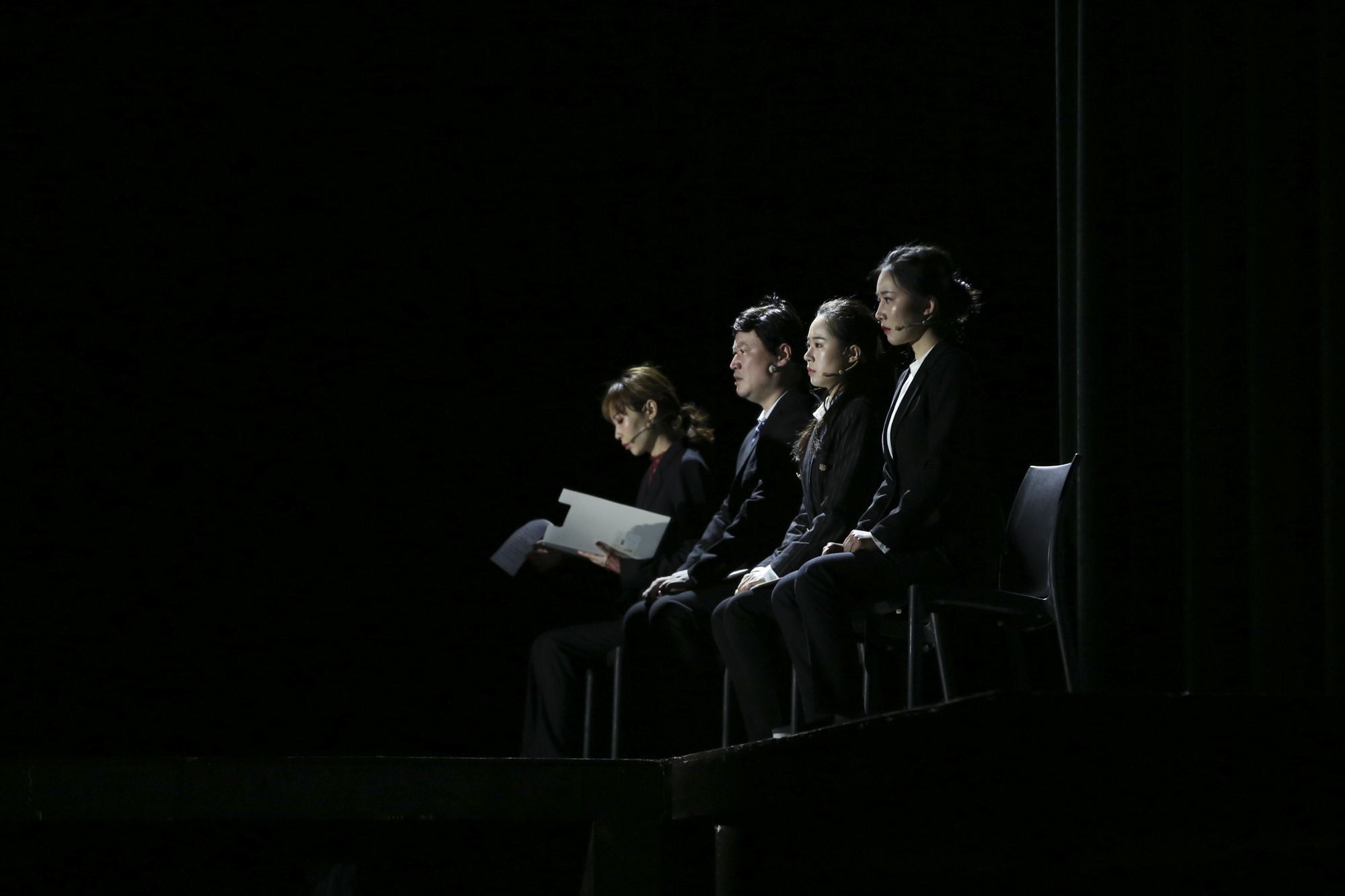 东野圭吾虐心悬疑舞台剧《虚无的十字架》在滨州保利大剧院演出
