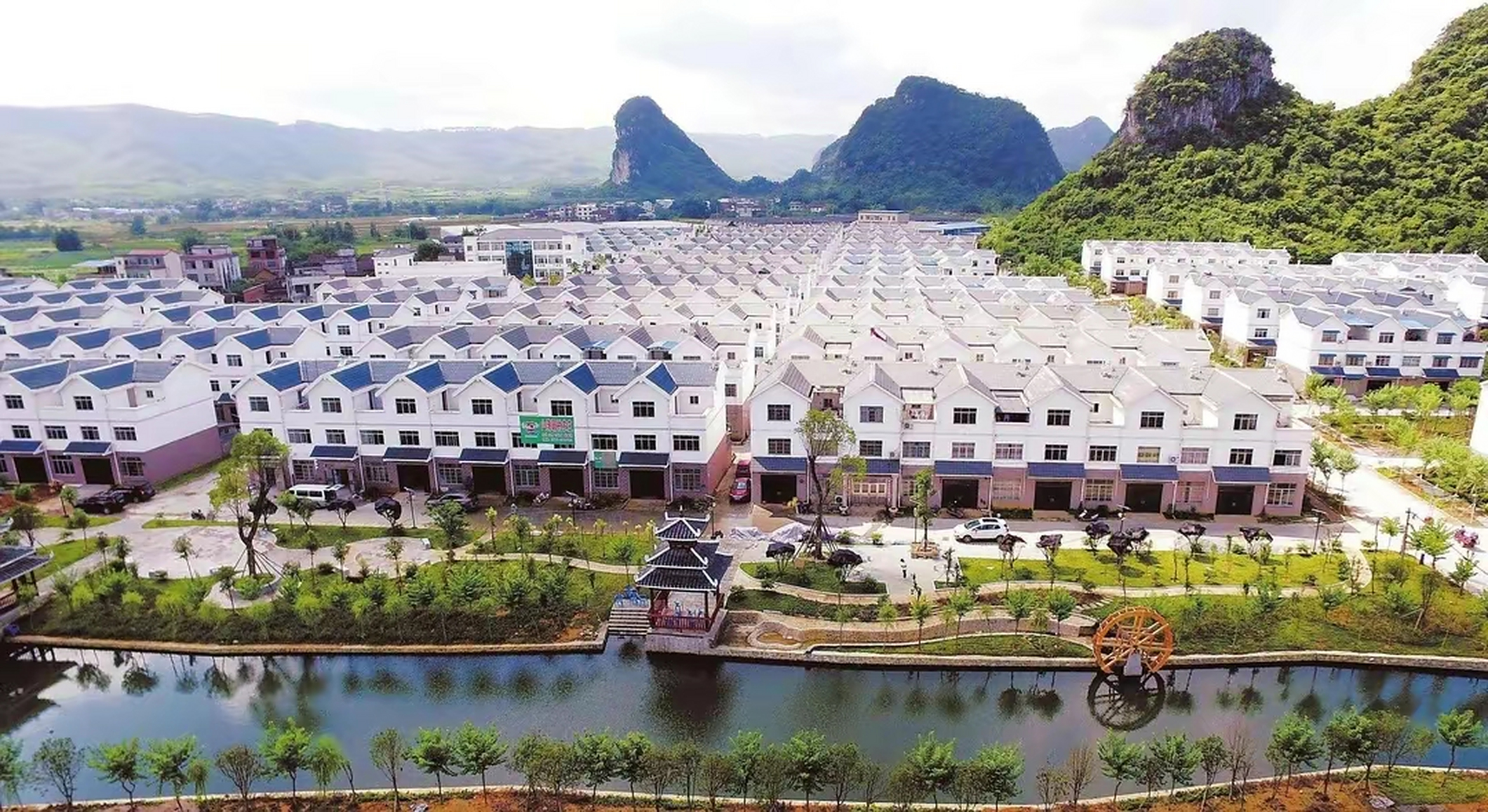 农村"合村并居"实行2个要求,按一千户和一千五户整合,早知晓 随着城市