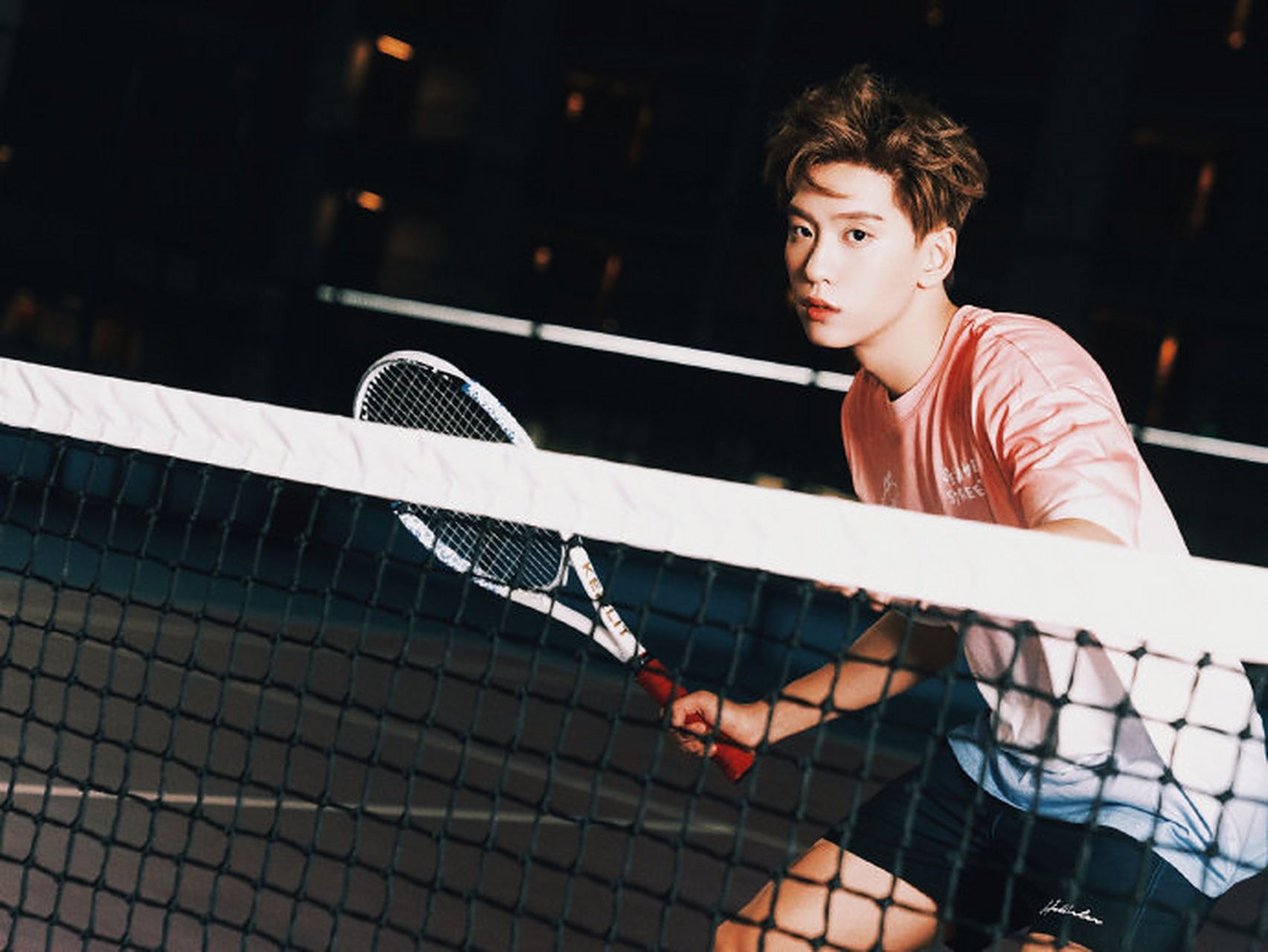 体育# #娱乐#  #我要上热门#网球,滑板,篮球都会的"余景天"真的帅