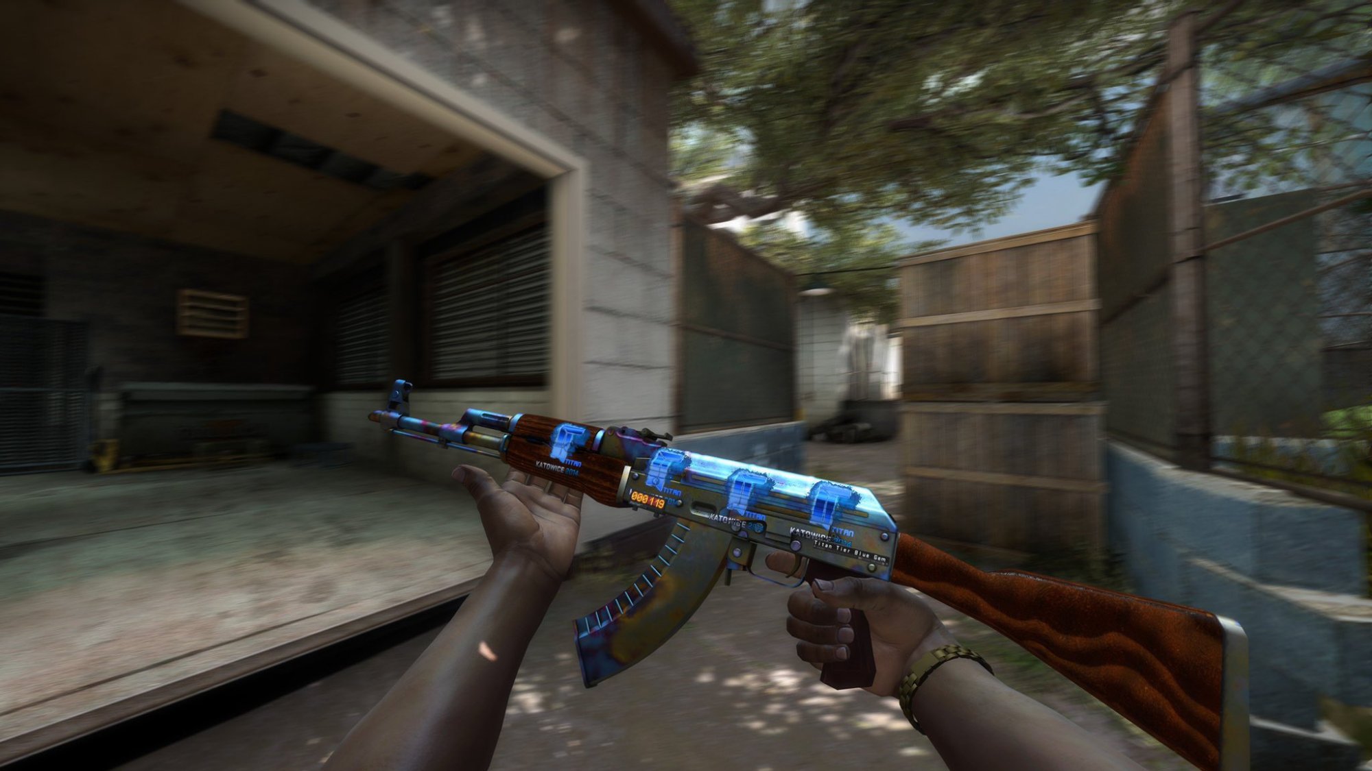 Csgo皮肤交易创纪录 蓝顶ak皮肤售价接近100万 Csgo皮肤交易创纪录 蓝顶ak皮肤售价接近100万