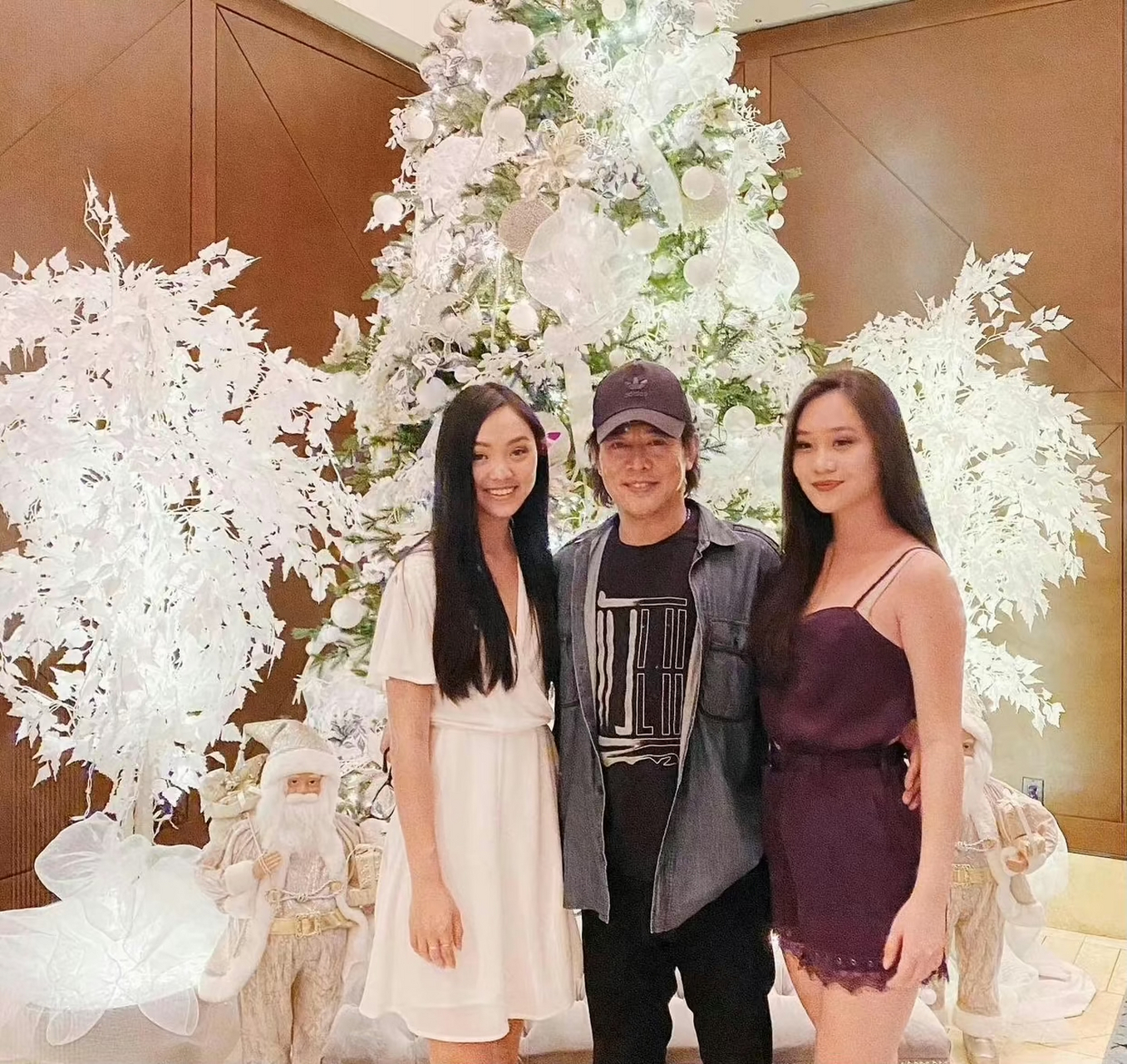 李连杰最爱的女孩长得怎样.