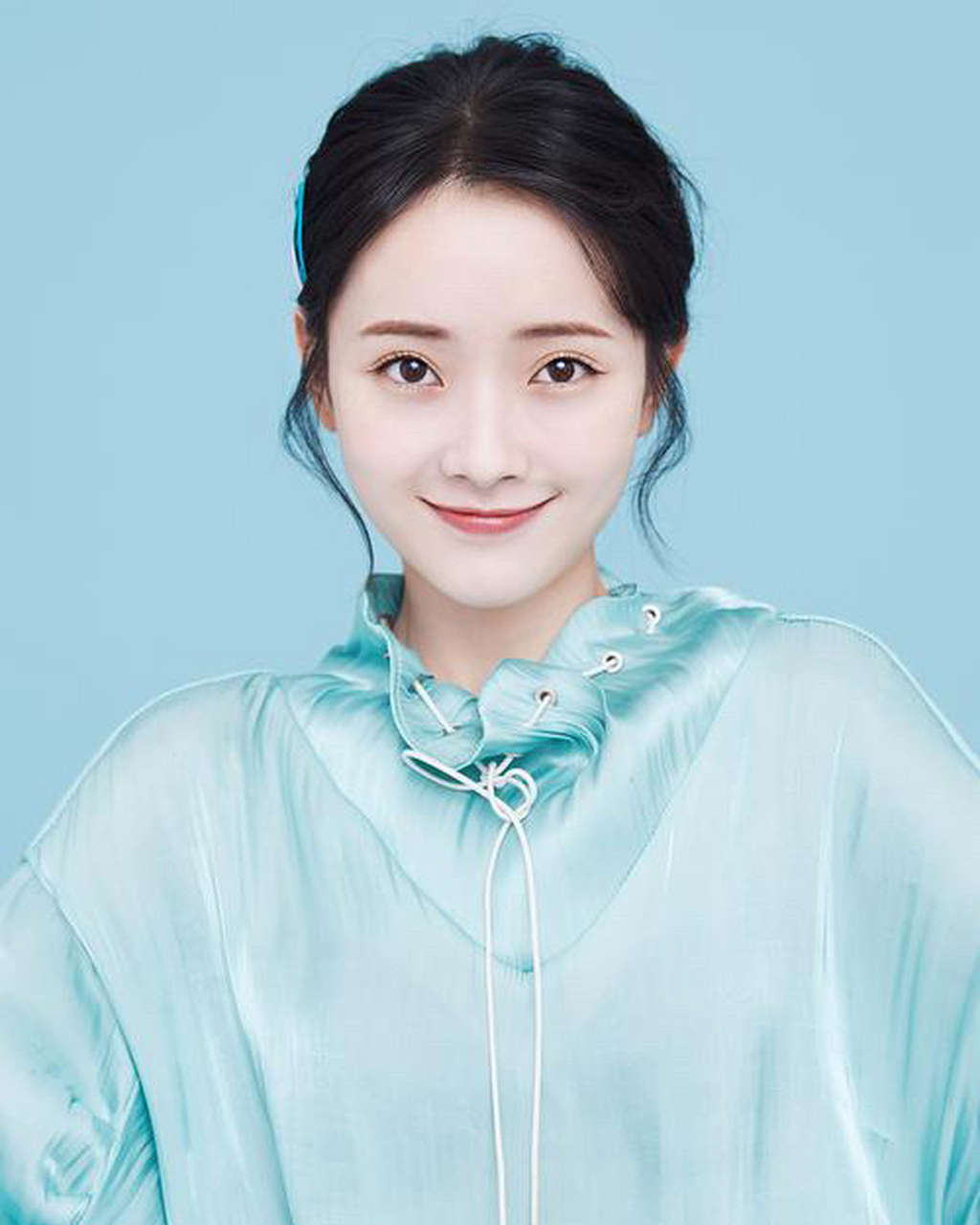 王路晴,曾用名王迩忆璇,出生于1995年3月14日,中国内地影视女演员.