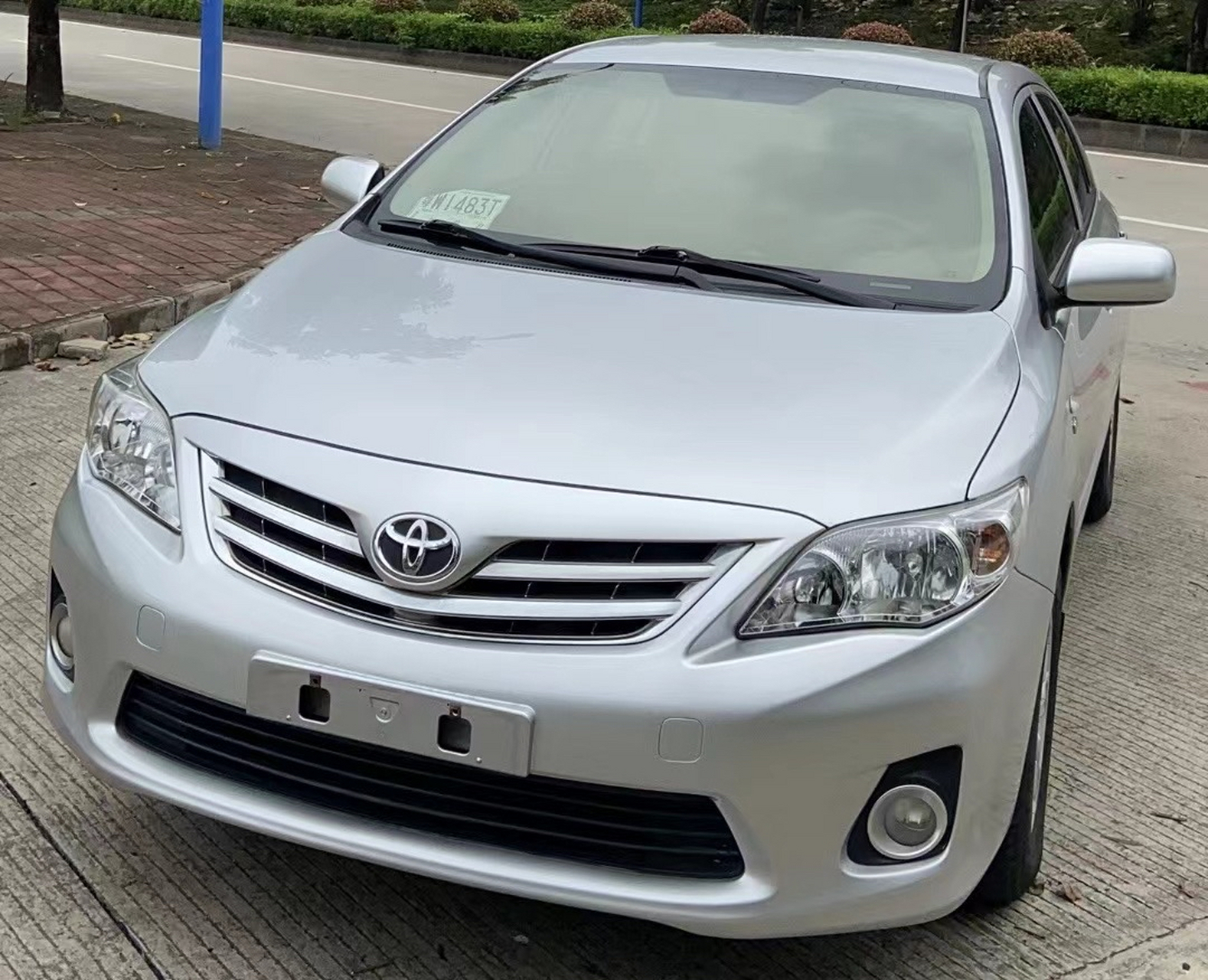 2010年底改款丰田卡罗拉1.