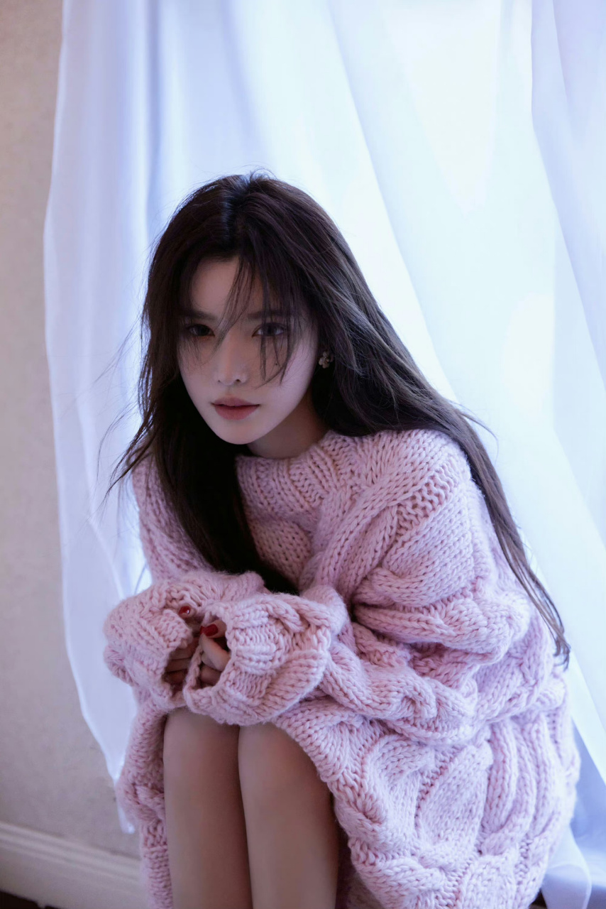 冷系美女戴燕妮的美腿