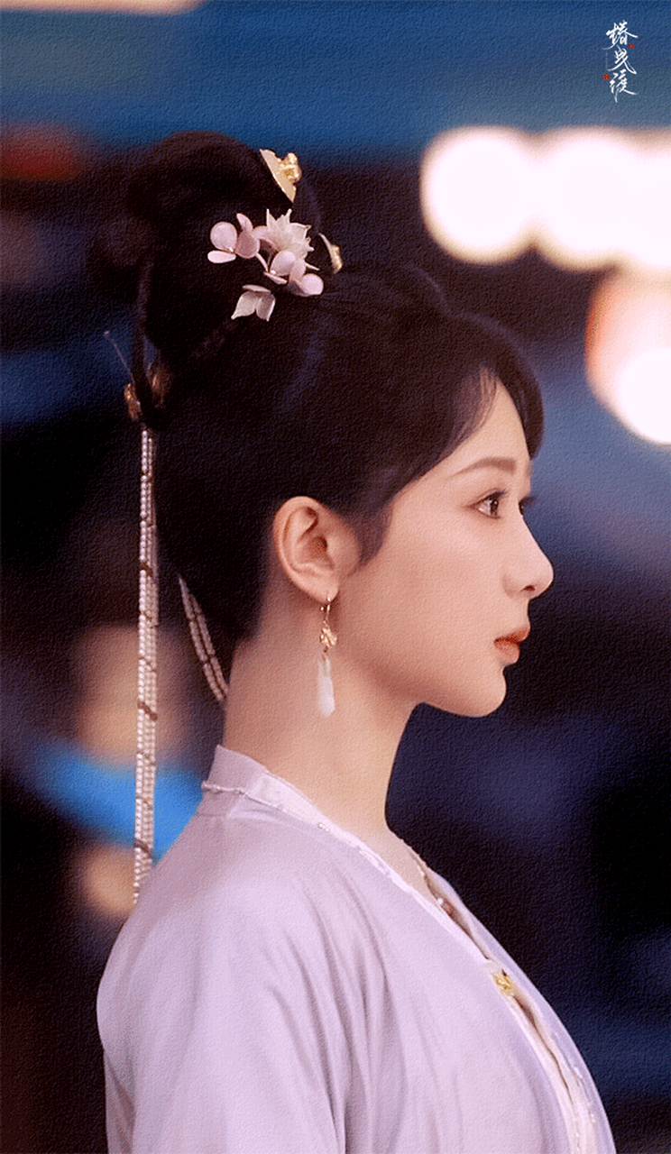 杨紫哭戏感染力超强,和迪丽热巴比起来简直封神了[笑哭]