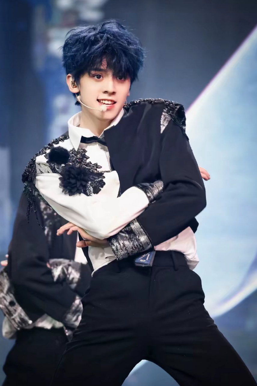 tf家族三代的小孩,一群追梦的孩子,愿你们的努力都能得到回报#娱乐最