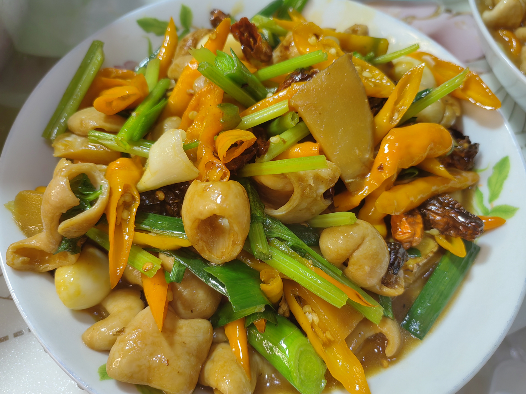 南雄的各种菜肴,是一道美食,更是一种乡情. 或许,这就是家乡的味道吧.