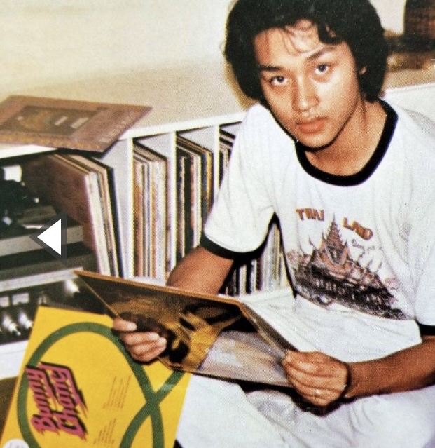 张国荣逝世19年,他少年时期帅照曝光,女粉丝发布一张珍贵照片