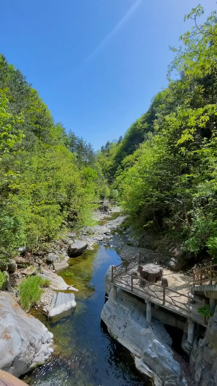 大山深处自然美山清水秀好风光