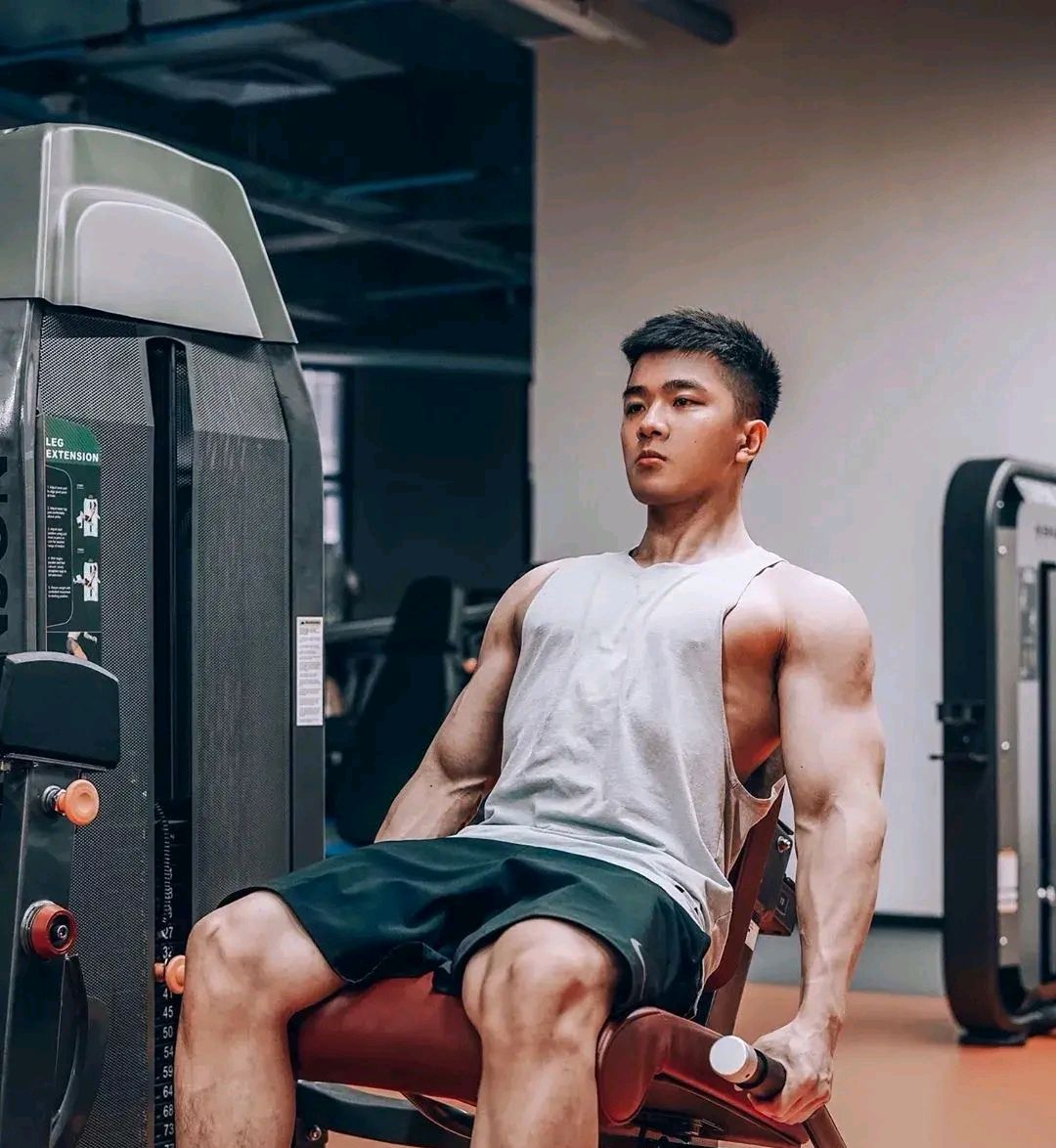 肌肉帅哥合集(一)