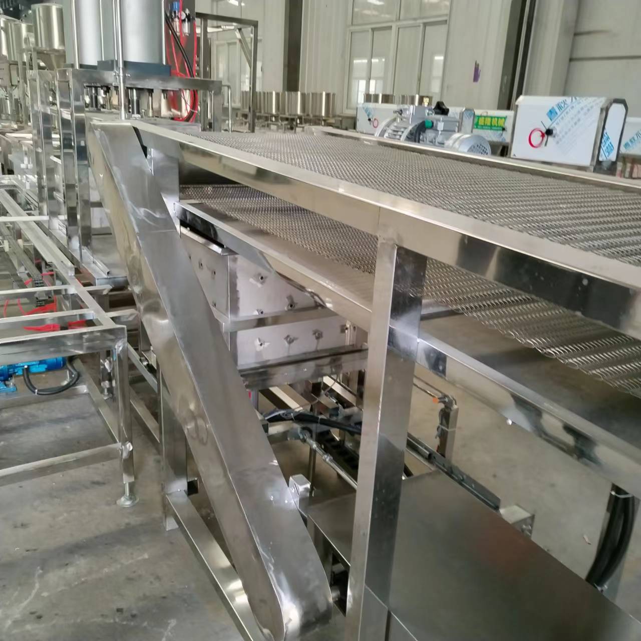 大型全自动干豆腐 千张机生产线 时产500斤  工作效率高 1-2人就可以