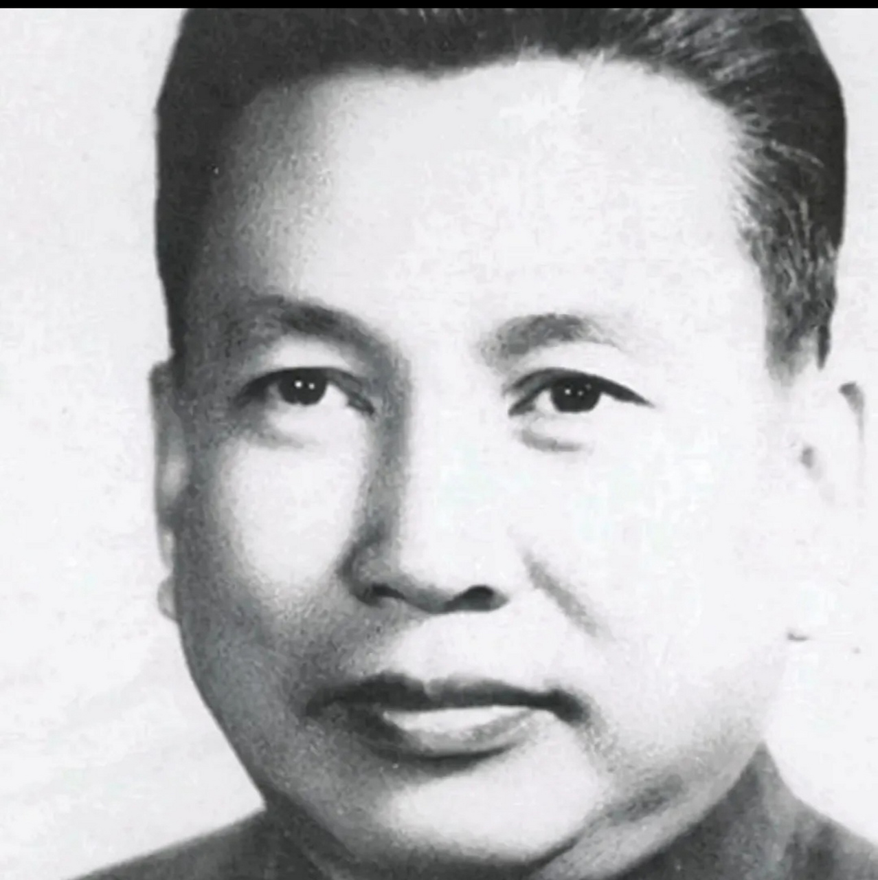 1975年,民主柬埔寨成立,波尔布特领导了一场无阶