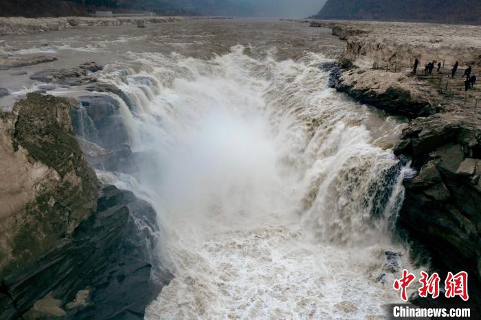 黄河壶口瀑布设"防窥墙"?景区称此举有关安全问题
