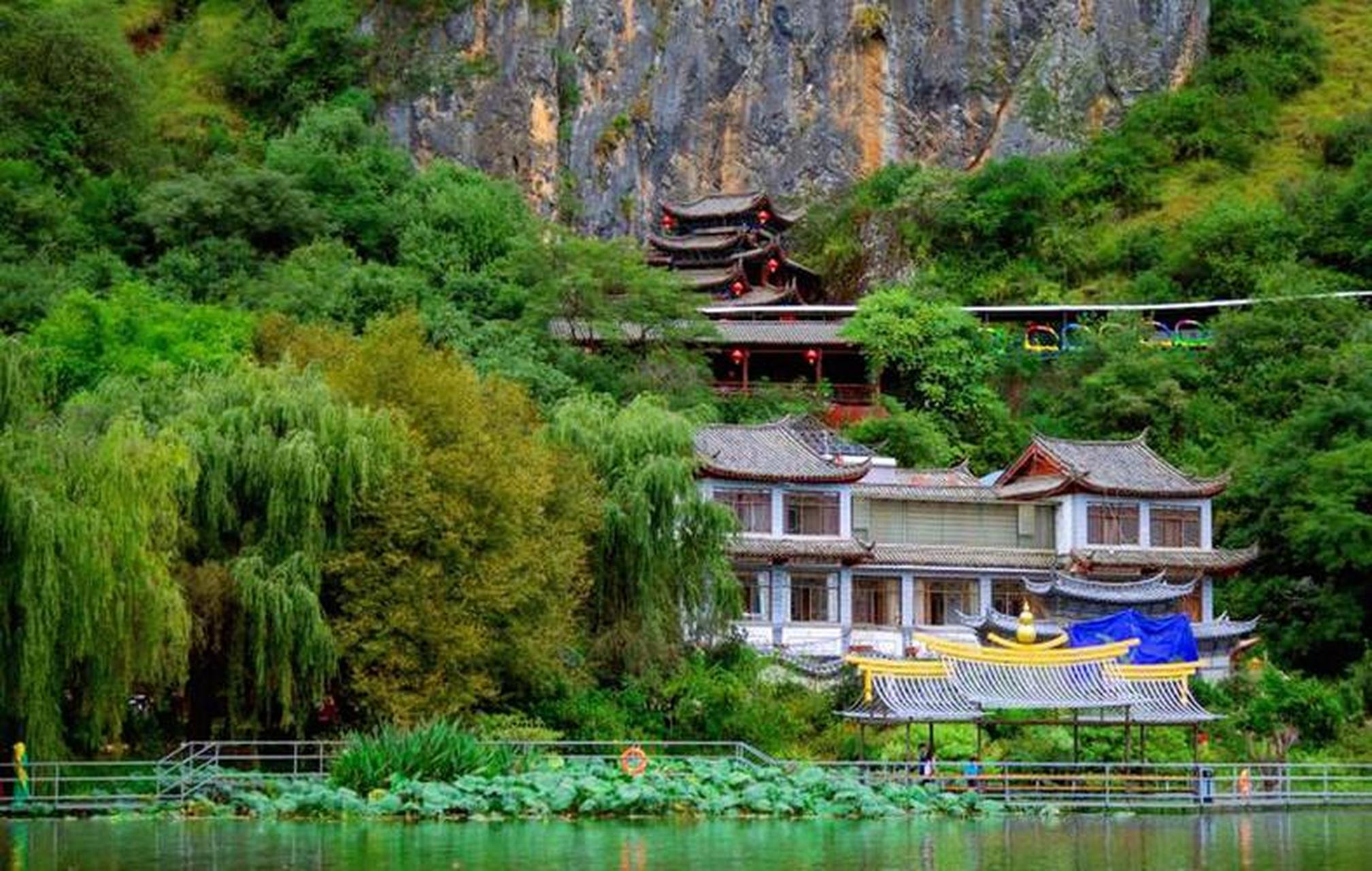 丽江观音峡风景区图片