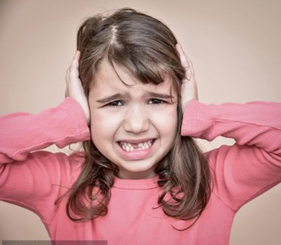 你的陪伴,只会让孩子更加的不快乐