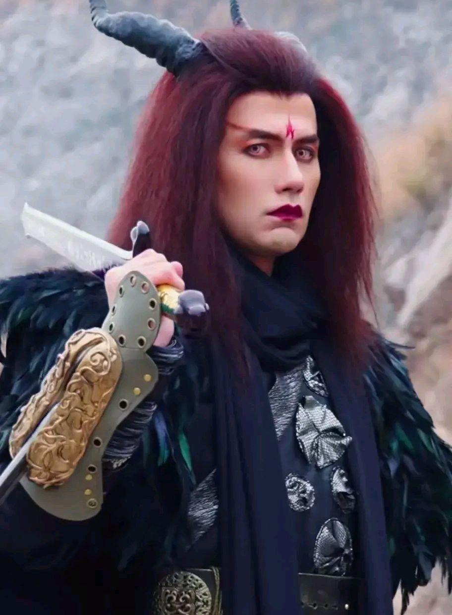 魔尊重楼重出江湖,依依目光,此生不换