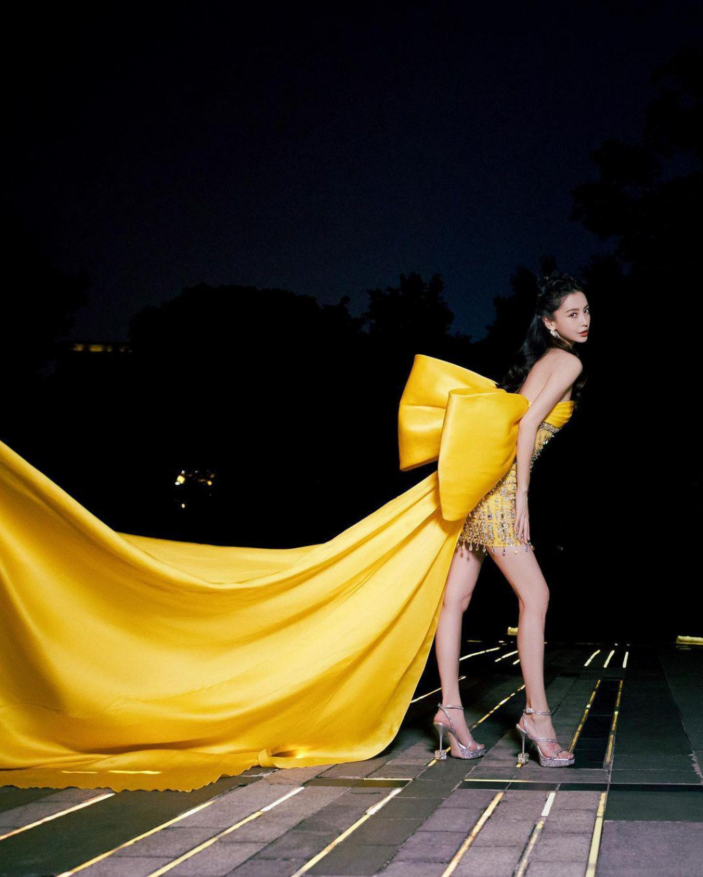 angelababy这组写真照真是太美了,视觉享受  #angelababy