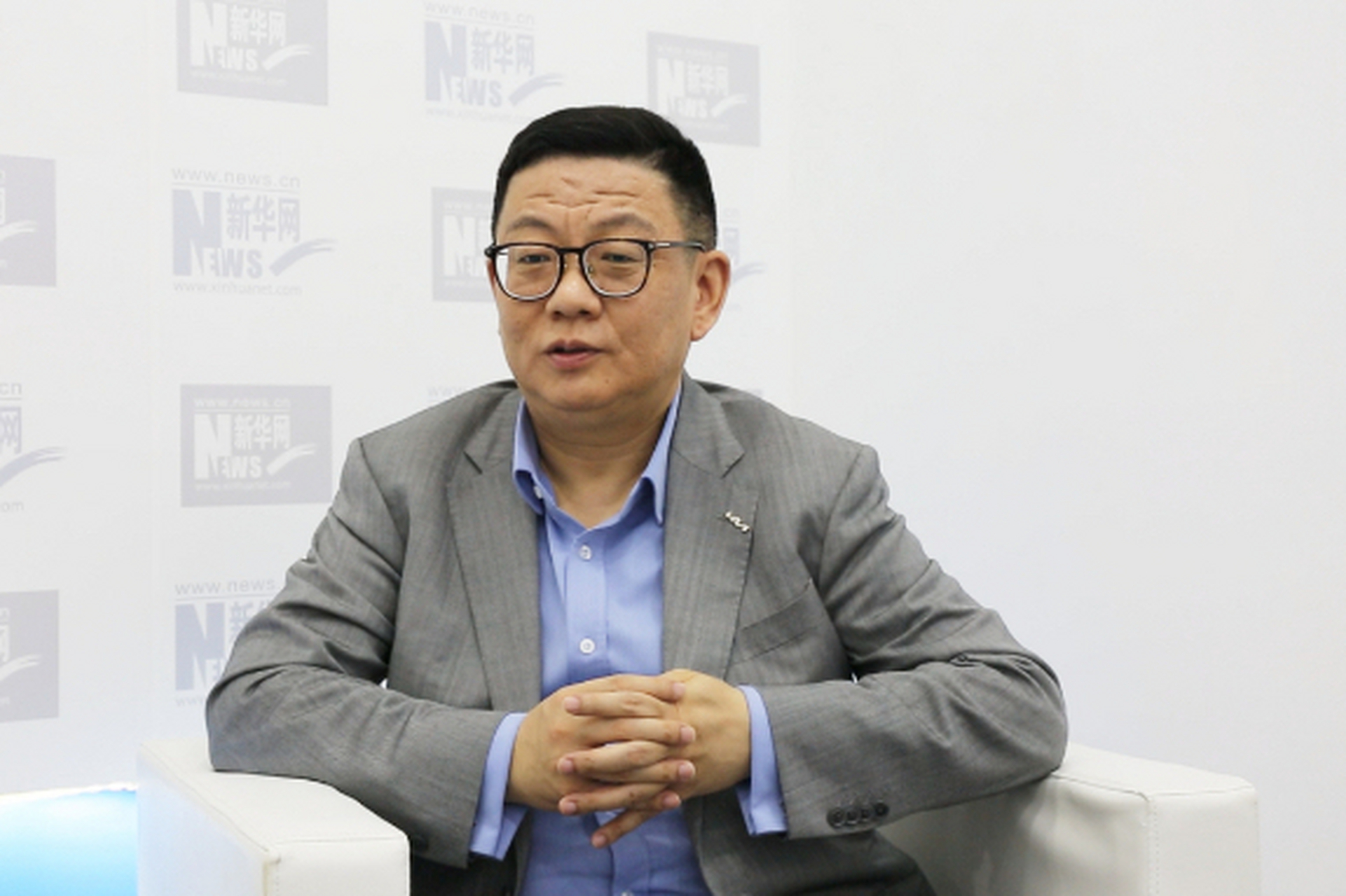 起亚中国首席运营官杨洪海:挣的钱贴得起中国市场,等本土车企"烧死了"