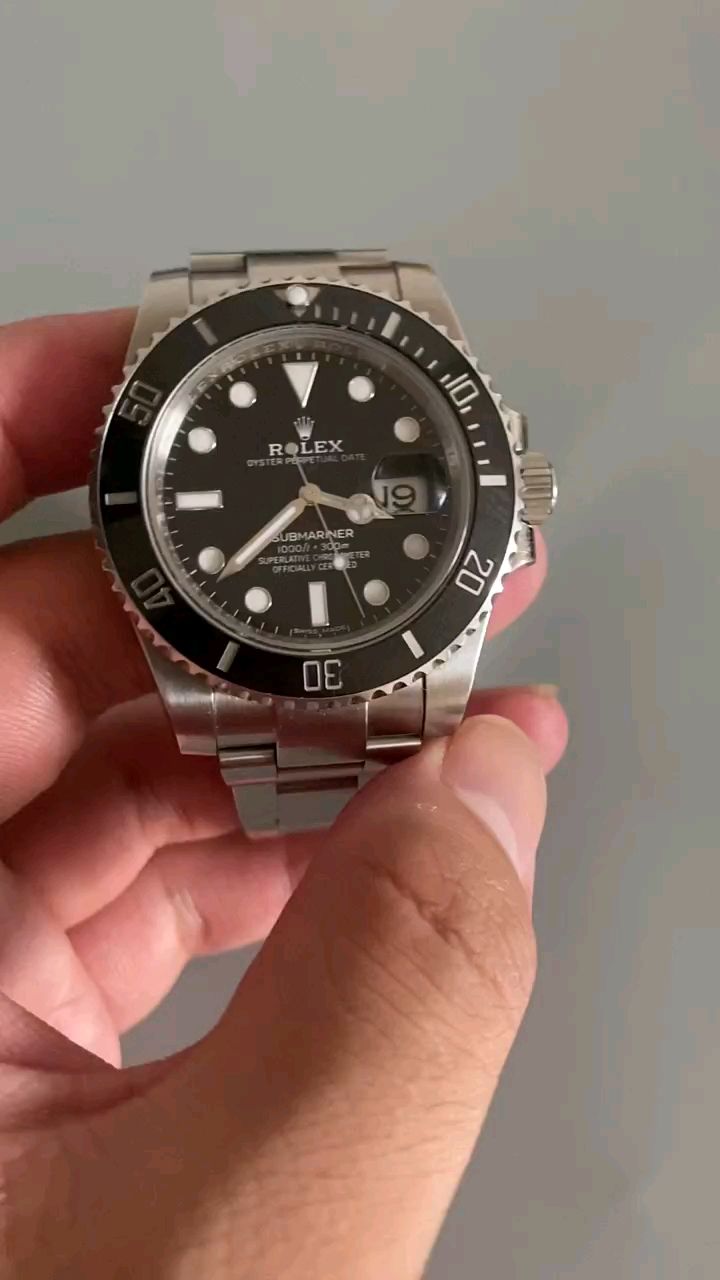 实拍劳力士黑水鬼细节分享,经典永不过时的时尚腕表