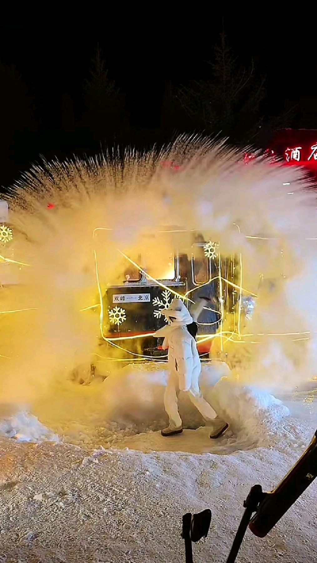 太刺激了,泼水成冰,太美了