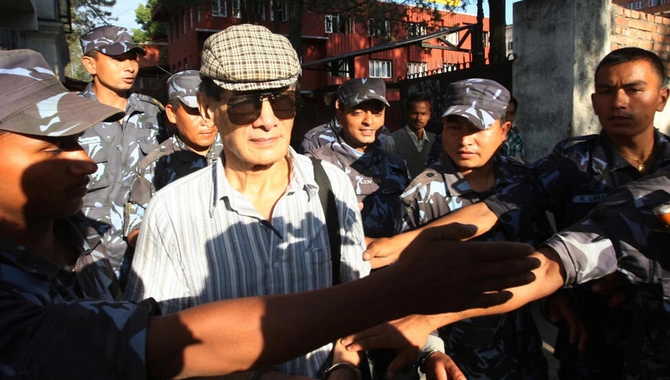 号称"比基尼杀手"的法国连环杀手查尔斯·索布拉吉(charles sobhraj)