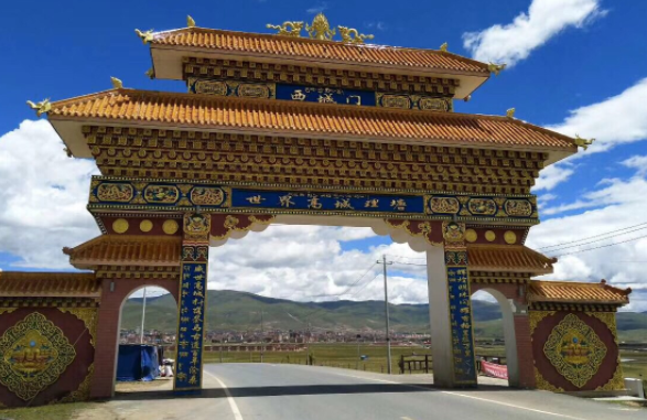 除了丁真之外,理塘县还有这些景点不容错过,让我们在理塘邂逅吧