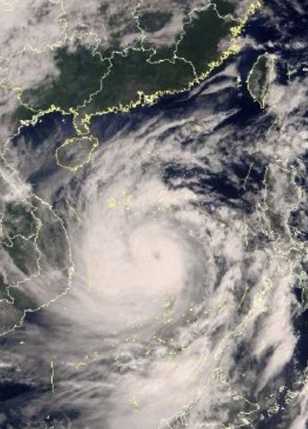 结合各方面因素分析台风莫拉菲(2020)