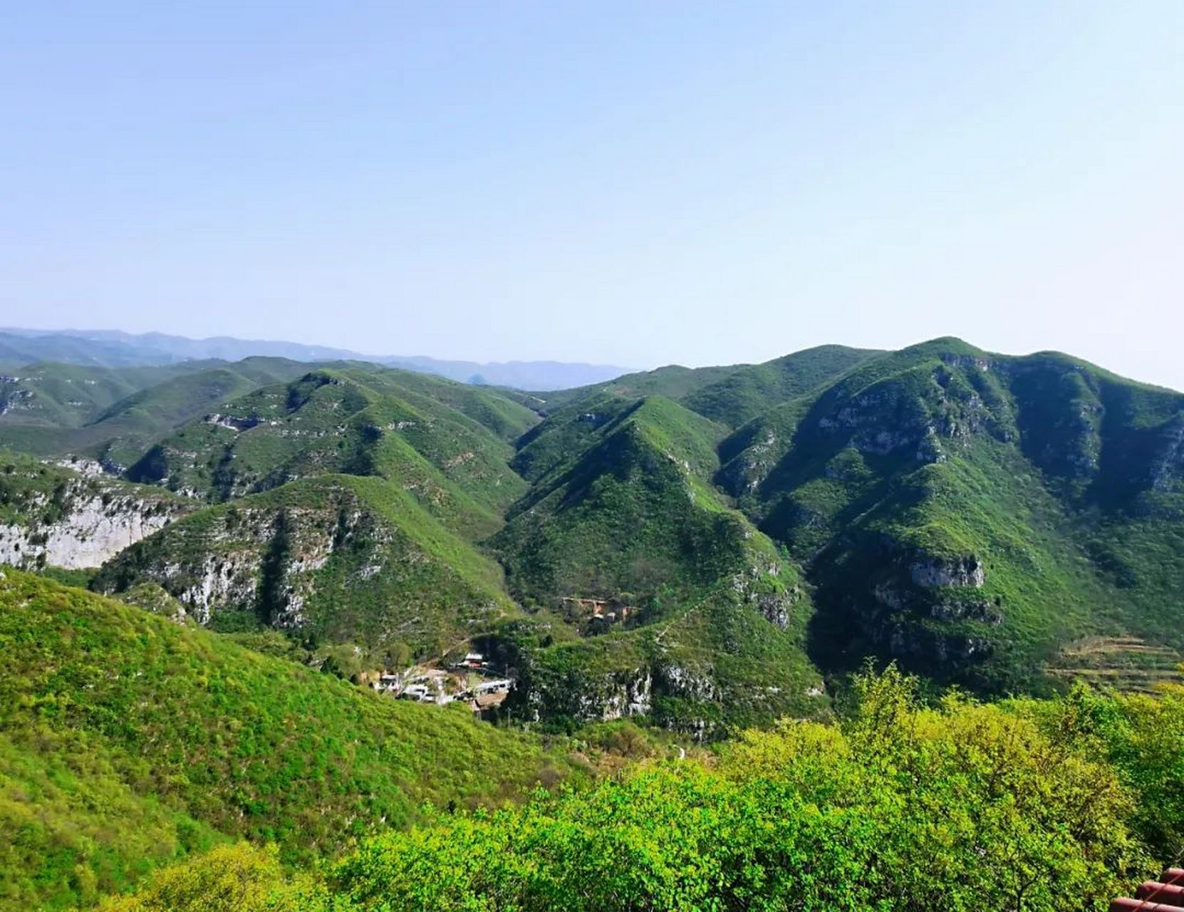 宝藏创作者计划# 窄门村位于焦作中站区后山,一入窄门村,便能恍然