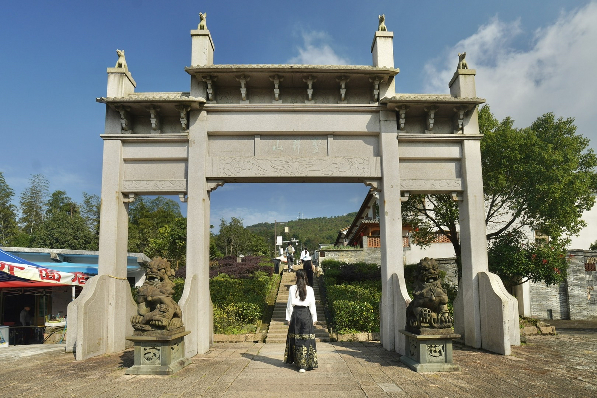 圣井山石殿,是浙南地区现存最古老的石构建筑群,始建于南宋景定元年