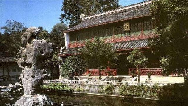 西湖三怪之孤山不孤