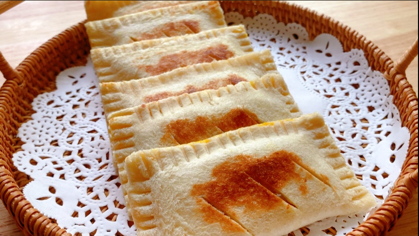 不到10元就能做出6个媲美麦当劳的苹果派,做法简单,酥脆香甜!