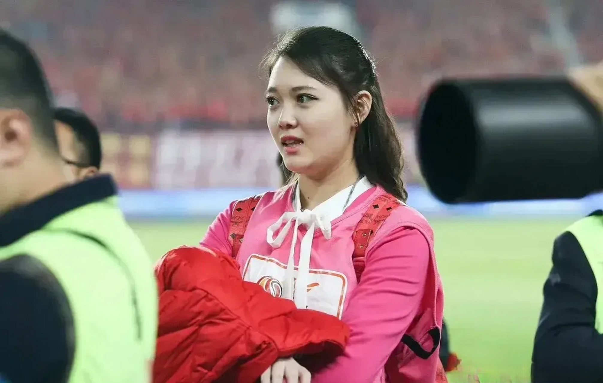 张格格,1993年生于河南商丘,高中学历,爱玛科技董事