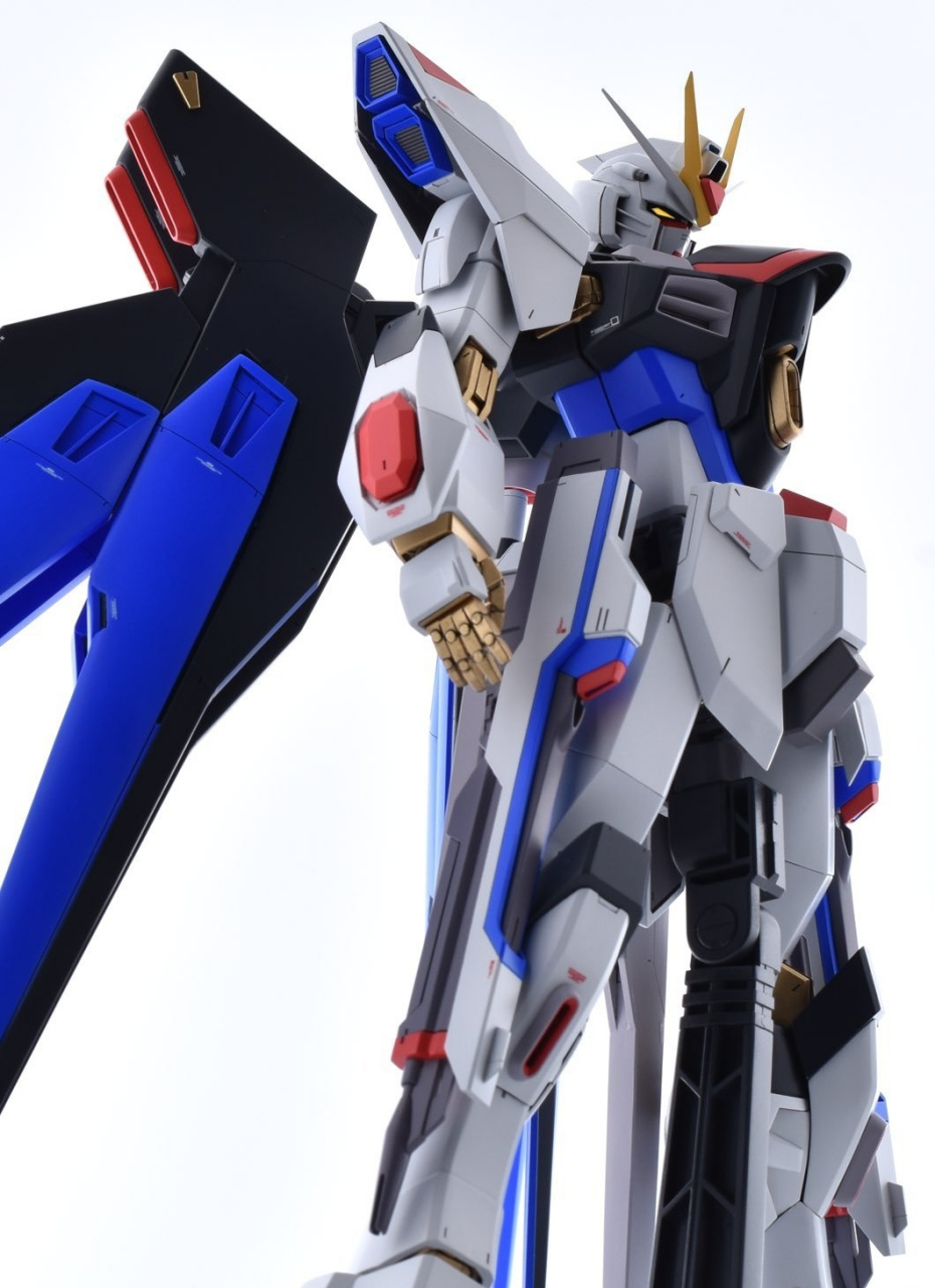 模型欣赏:模型师kassy制作的机动战士高达seed destiny mg 强袭自由