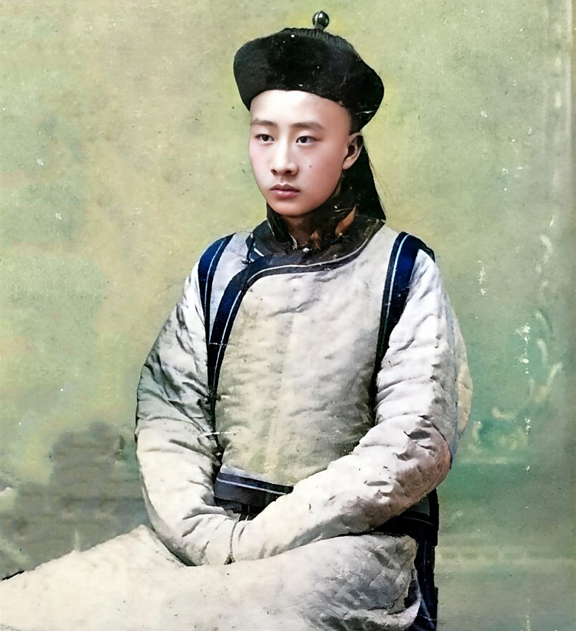 "满洲旗人中最英俊的男子",他就是庆亲王的次子载扶.