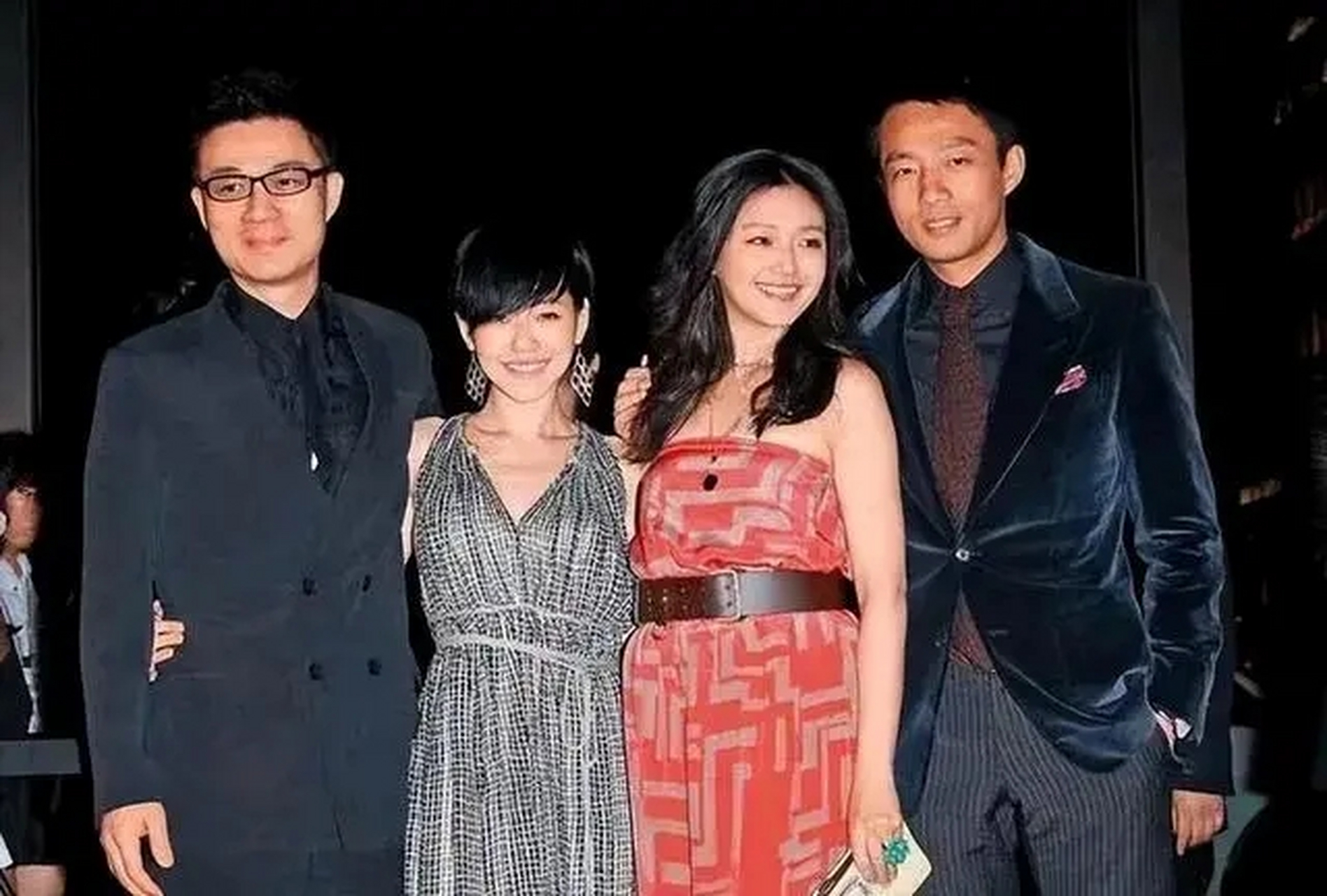 难怪许雅钧和汪小菲做不了亲戚,看看两个人对待大s小s两姐妹的态度就