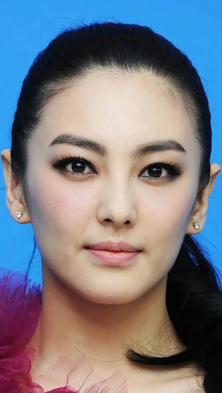 23岁的张雨绮,满脸写着大写的真 山东大妞张雨绮,直爽的个性非常招人