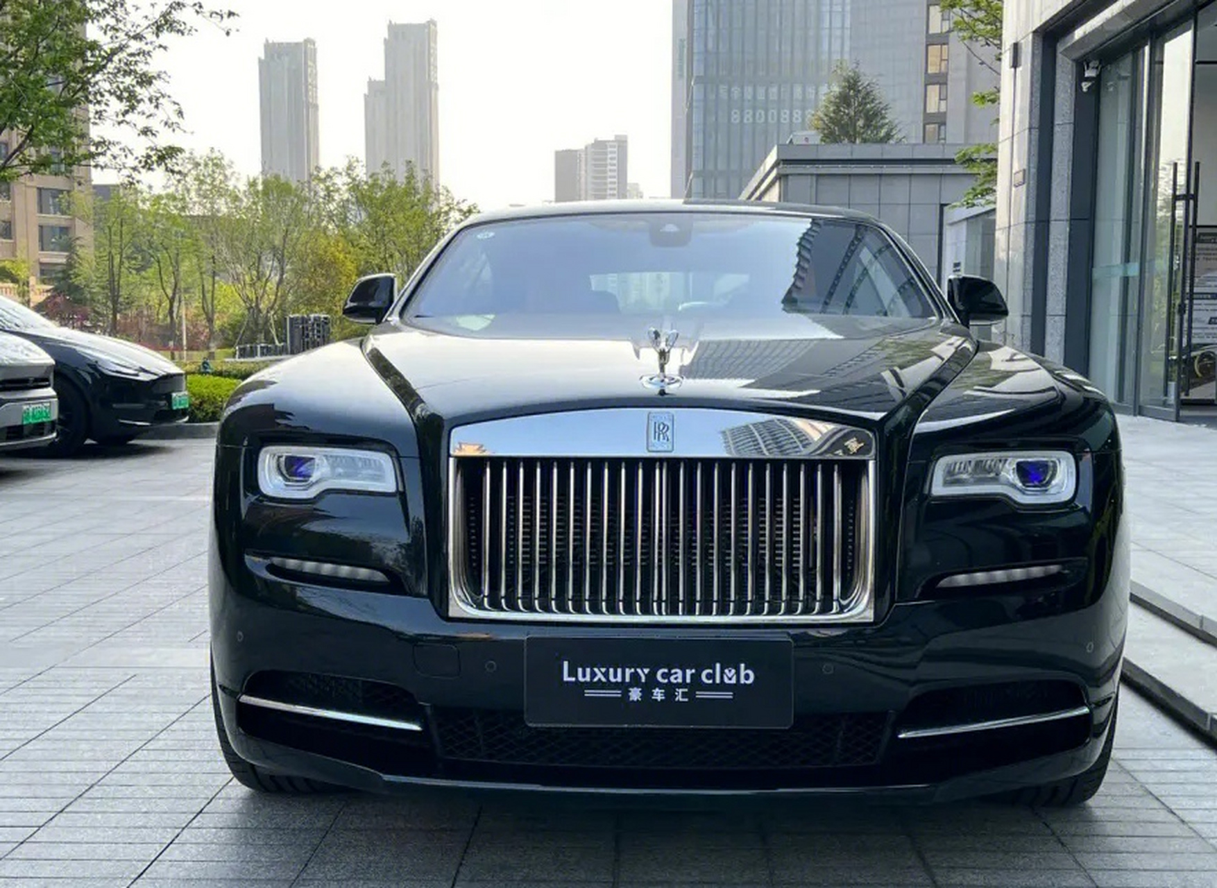 世界顶级名车的诞生时间:  1,劳斯莱斯————1906年诞生于英国  2