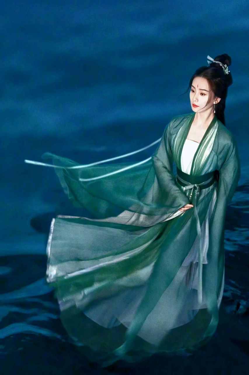 85花集体 重回古偶 杨幂:狐妖小红娘·月红篇 赵丽颖:与凤行 刘诗诗