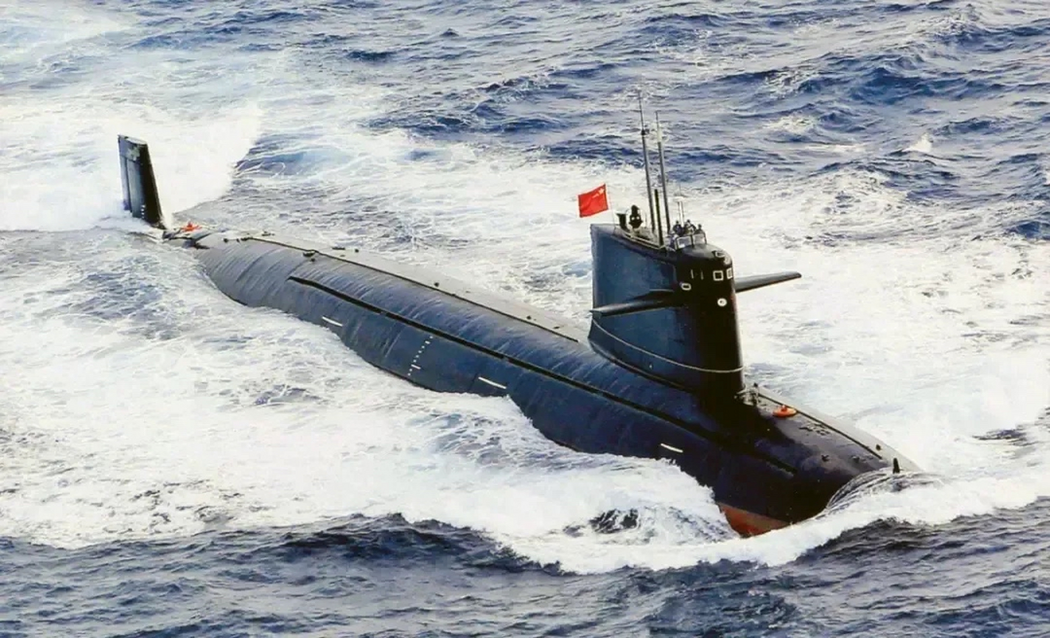 据不可靠消息,英国防务媒体称,中国096核潜艇装载世界上威力最大的"