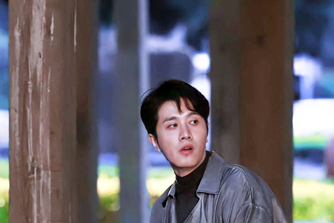 阳光之下番外合集21—25章:何妍沈知节的第一年