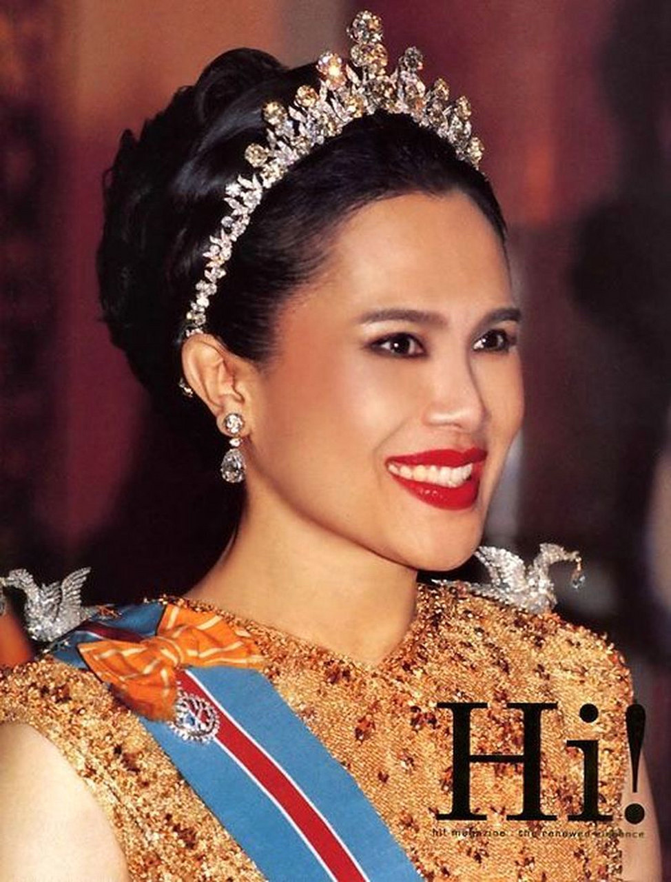 看了诗丽吉王后的珠宝箱,才知道苏提达还是给卡米拉留了面子的.