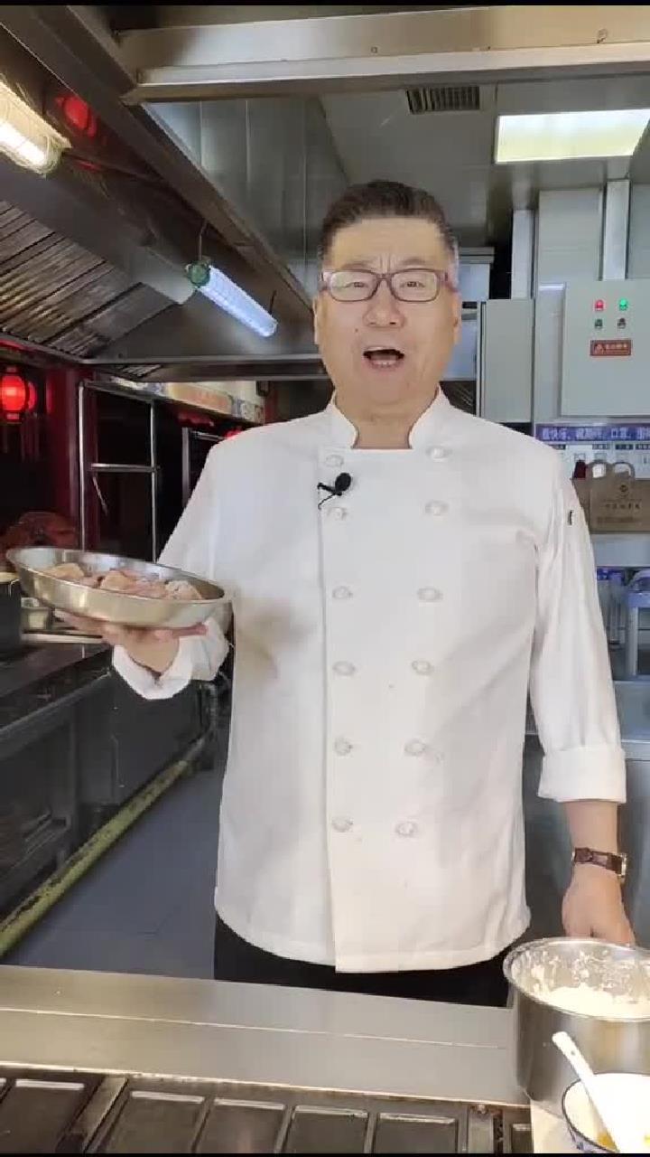 石万荣大师教你在家里做香菇蒸滑鸡