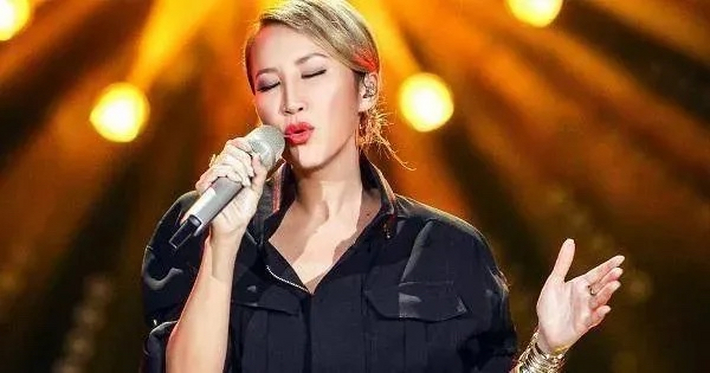 最新消息:李玟(coco lee),本名李美林,1975年1月1